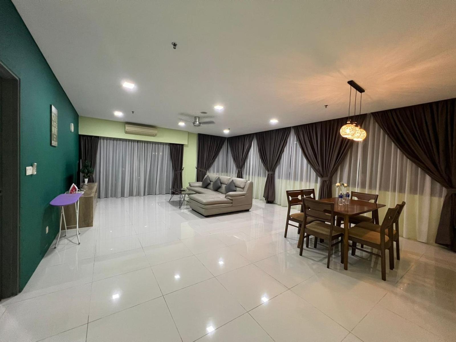 Summer Suites Klcc By Homestay Kuala Lumpur Kültér fotó